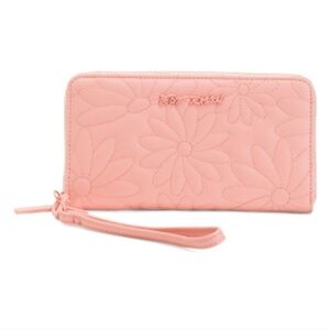 🩷▪️Betsey Johnson ▪️ Quilted Flowers Coral Pink Zip All Around Wristlet Wallet